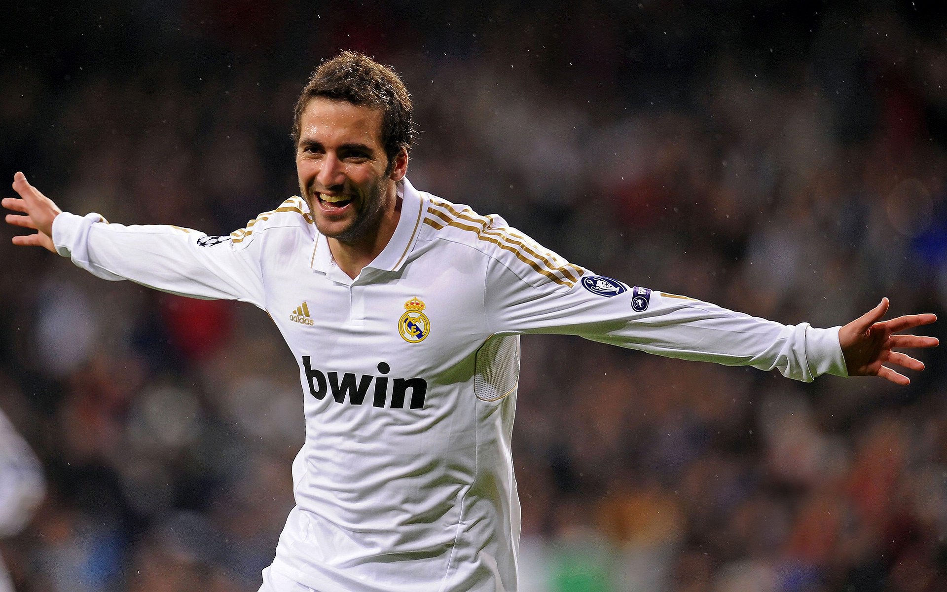 战术交响曲，阿森纳式全面压制与京多安的永不断电艺术